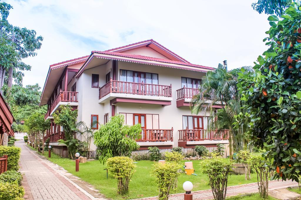 Buri Beach Resort Ko Pha Ngan Exterior photo